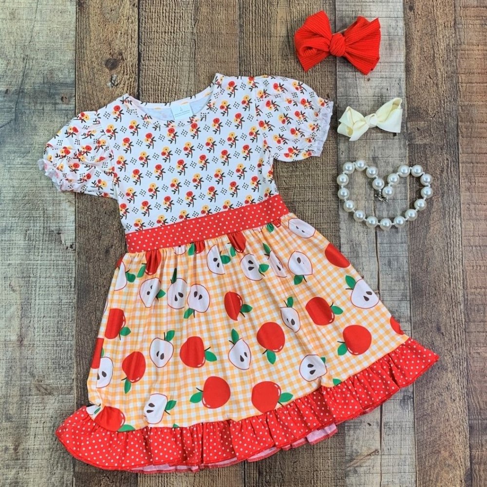 Girls Boutique Apple dress set  (NEW)
